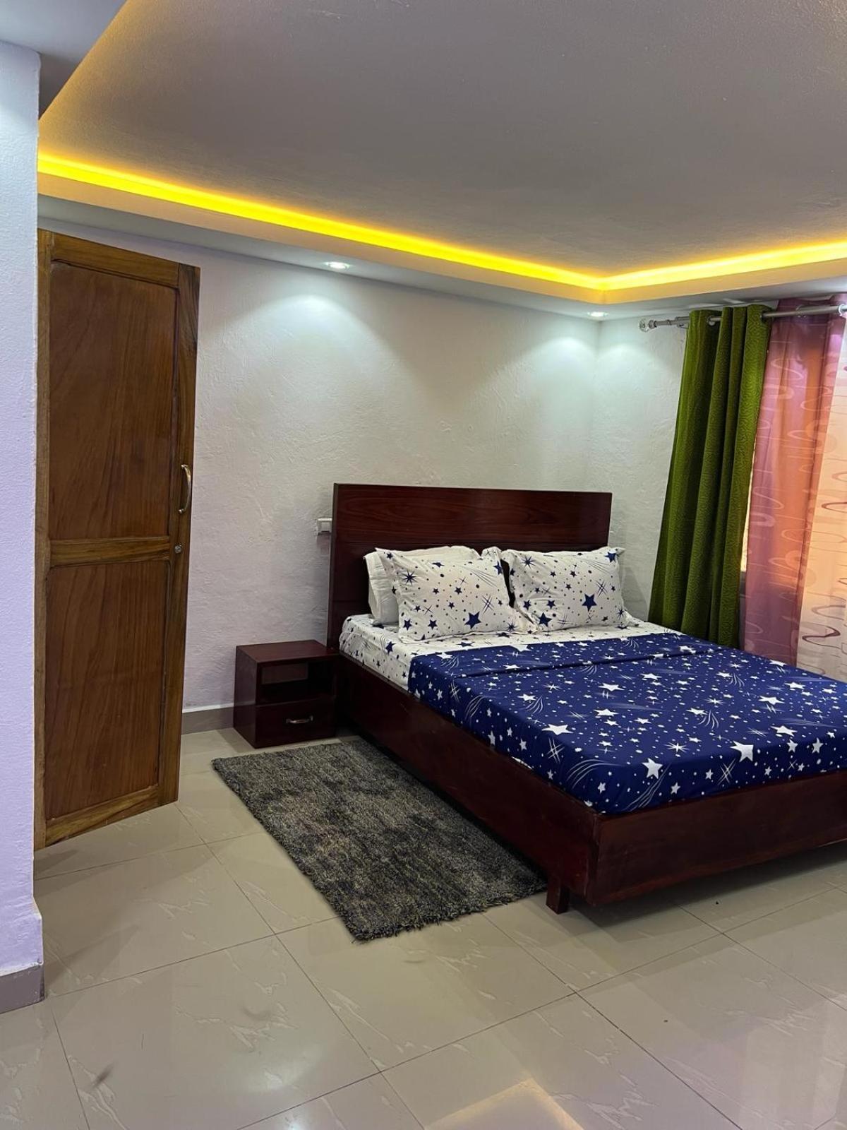 Apex Guest Facility Buea Exterior foto